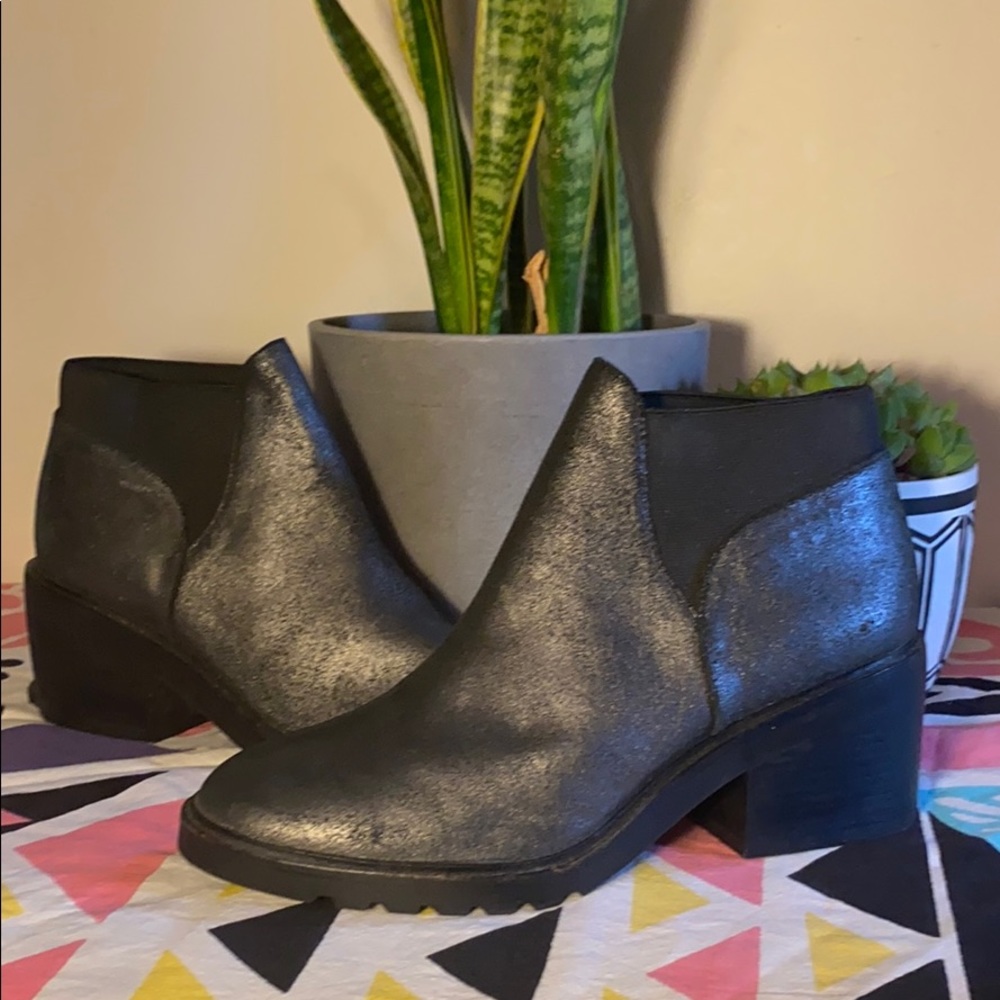Eileen Fisher 'Dome' Gray Ankle Bootie